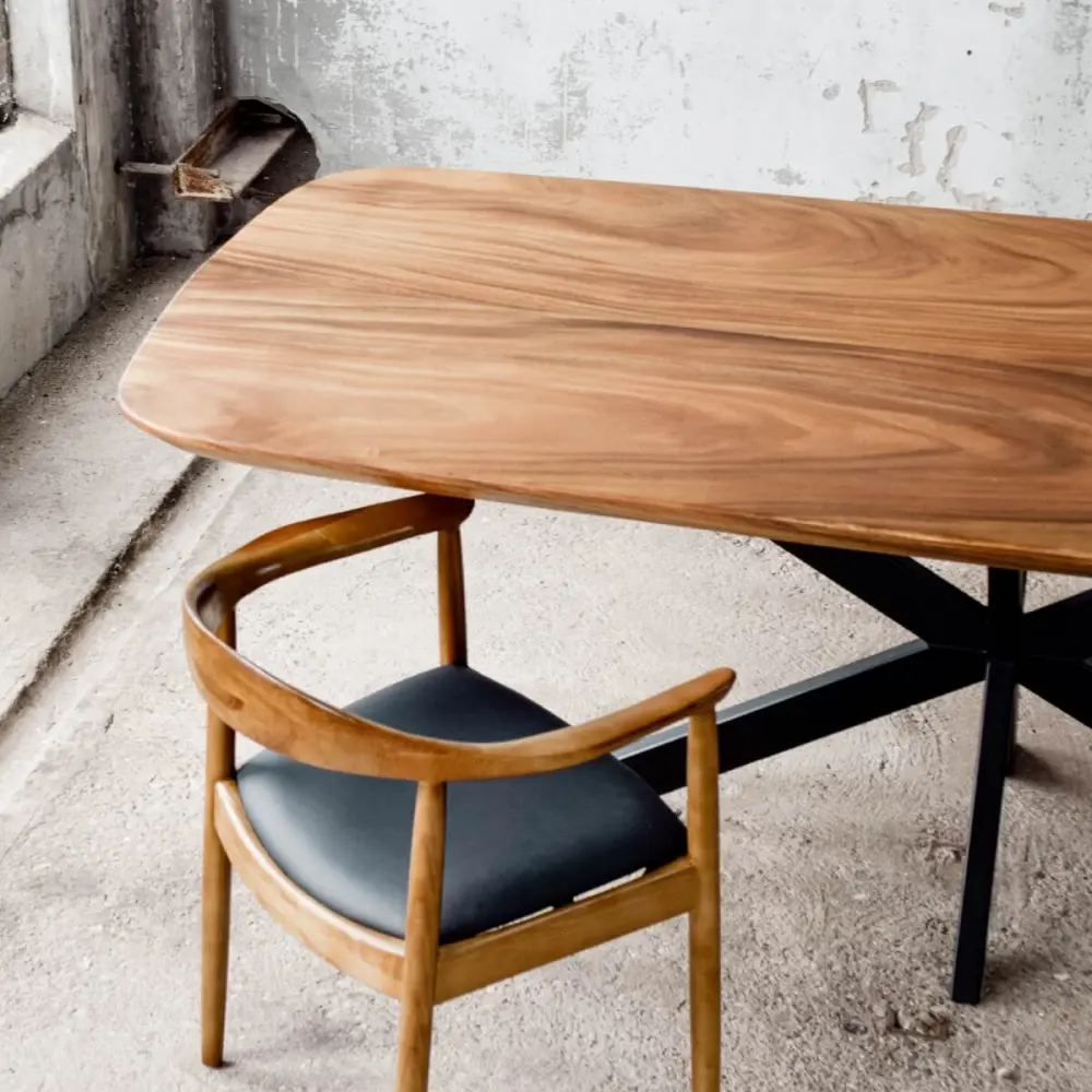 Cavel Deens Ovale Notenhouten Tafel
